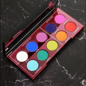 🎅🏻XMAS SALE🎅🏻 🆕💙 WIRED Pressed Pigment Palette